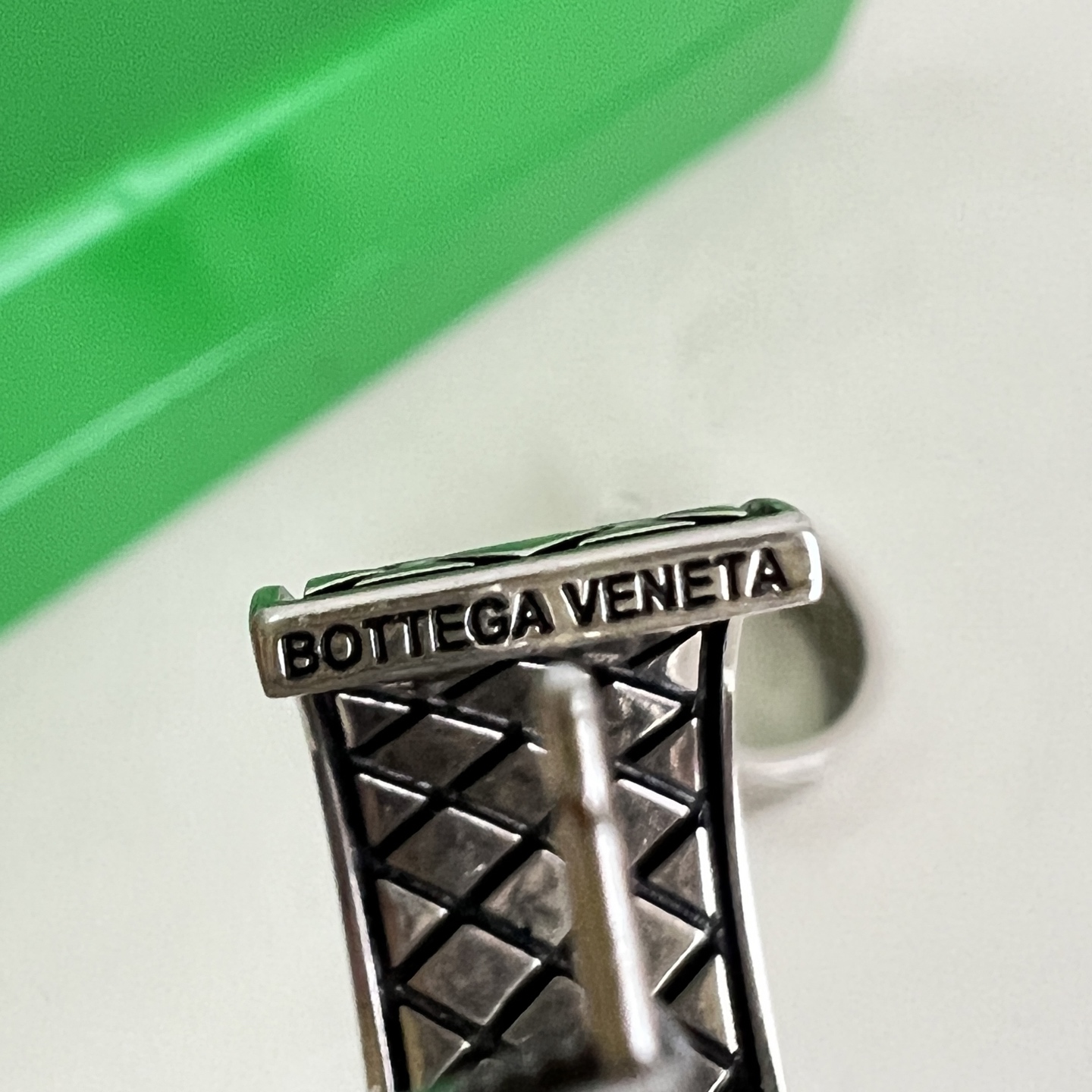 】Bottega Veneta 葆蝶家 复古菱格耳环Bv表达时髦的态度 蝴蝶耳钉KD120 大圈圈耳环K