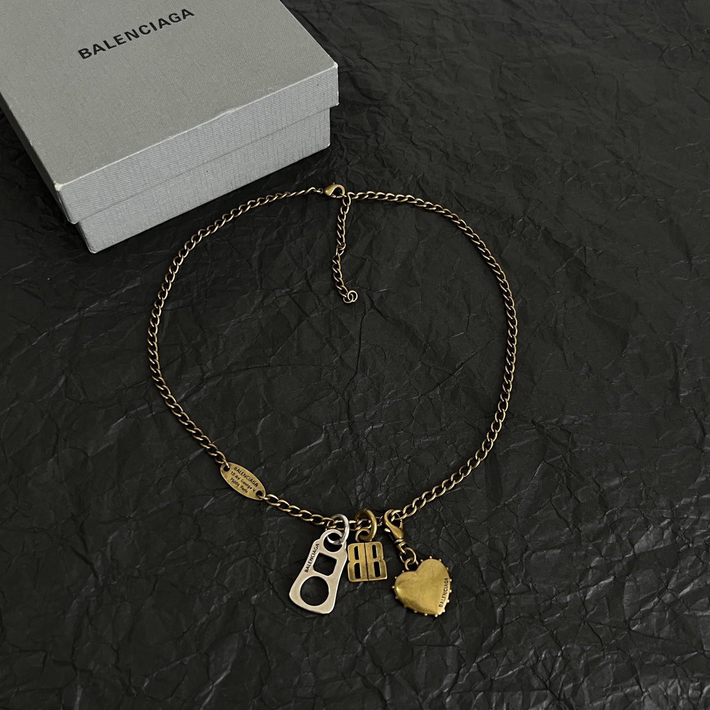 】原单货🔹🔹新品 巴黎世家 项链Balenciaga 做旧款🔹专柜一致 黄铜材质 古金电镀 火爆款出货 