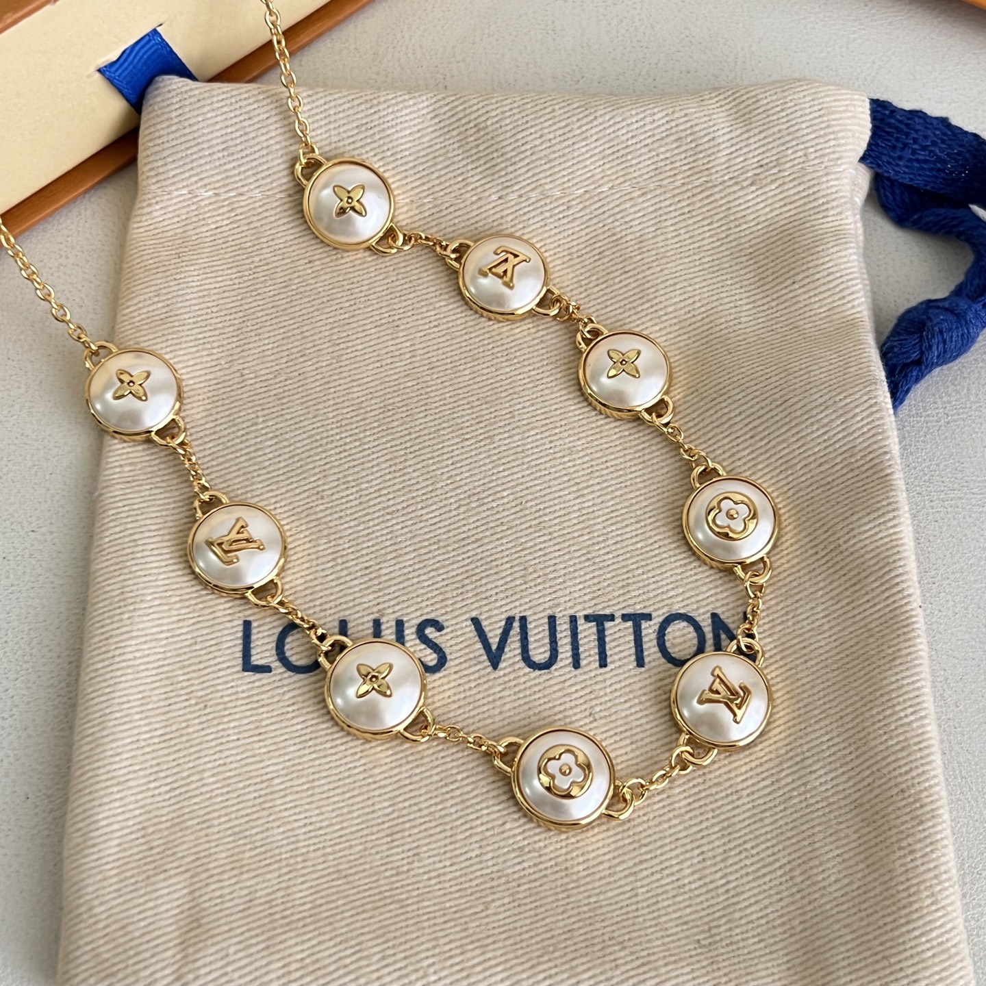 】LV 项链🔹🔹Louis Vuitton 路易威登🔹专柜一致材质 火爆款出货 设计独特 复古前卫 男神
