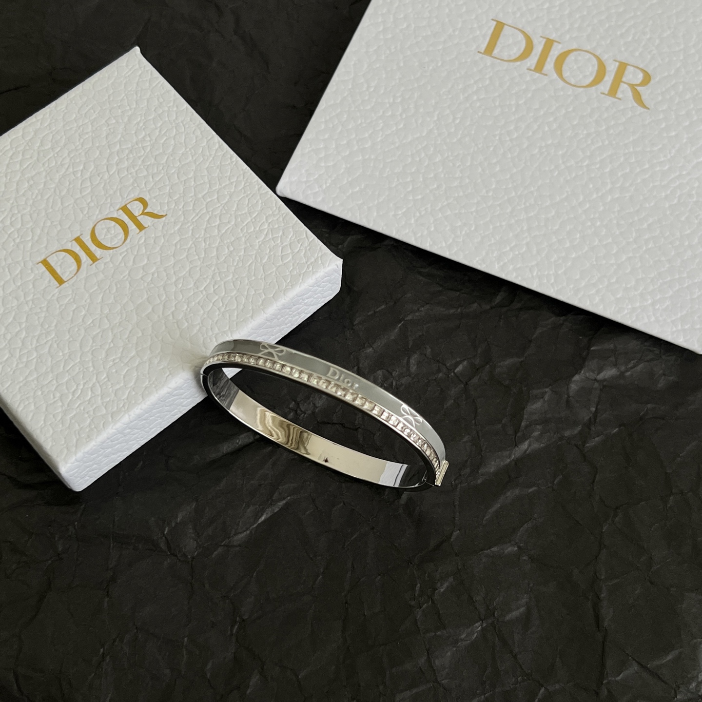 】👑Dior 迪奥  中古 手镯 专柜一致上新 精选原版一致 黄铜材质 甜美气质高雅。