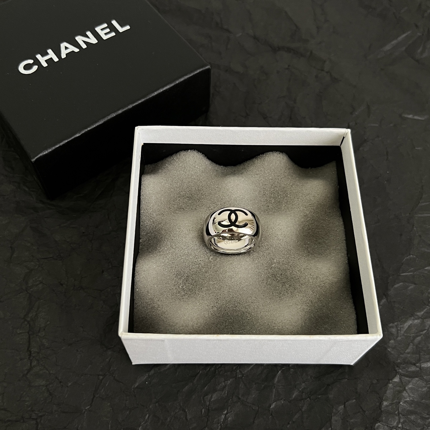 】Chanel香奈儿 中古 双C戒指👀原版复刻logo  小香家的款式真心无需多介绍😘🎶每一款都超好看，