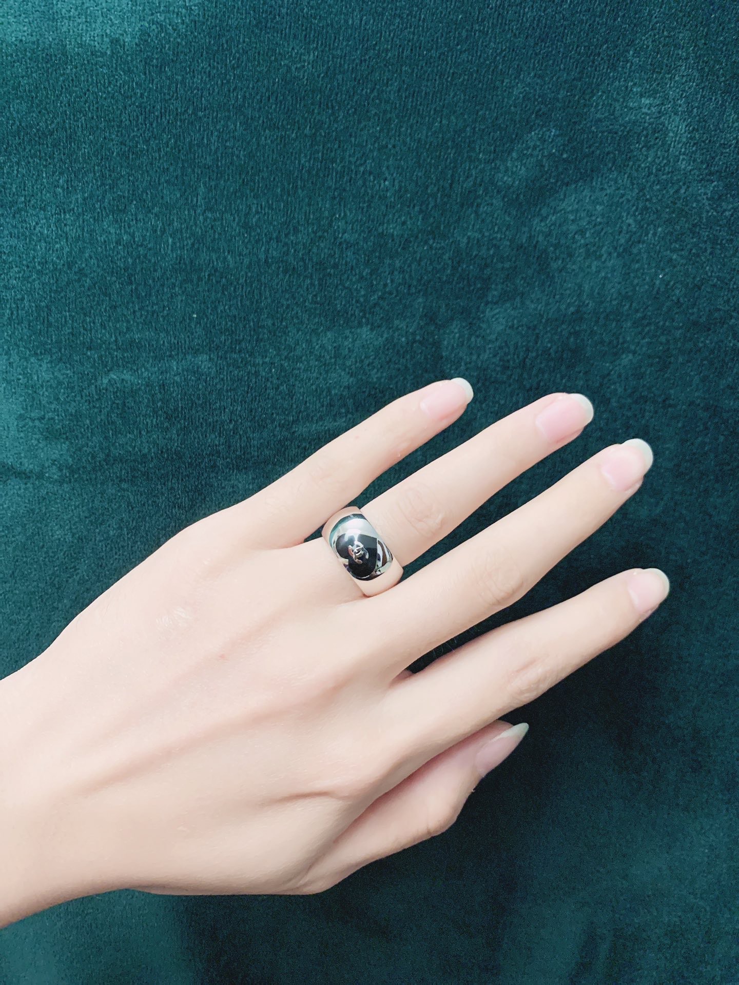 】Chanel香奈儿 中古 双C戒指👀原版复刻logo  小香家的款式真心无需多介绍😘🎶每一款都超好看，