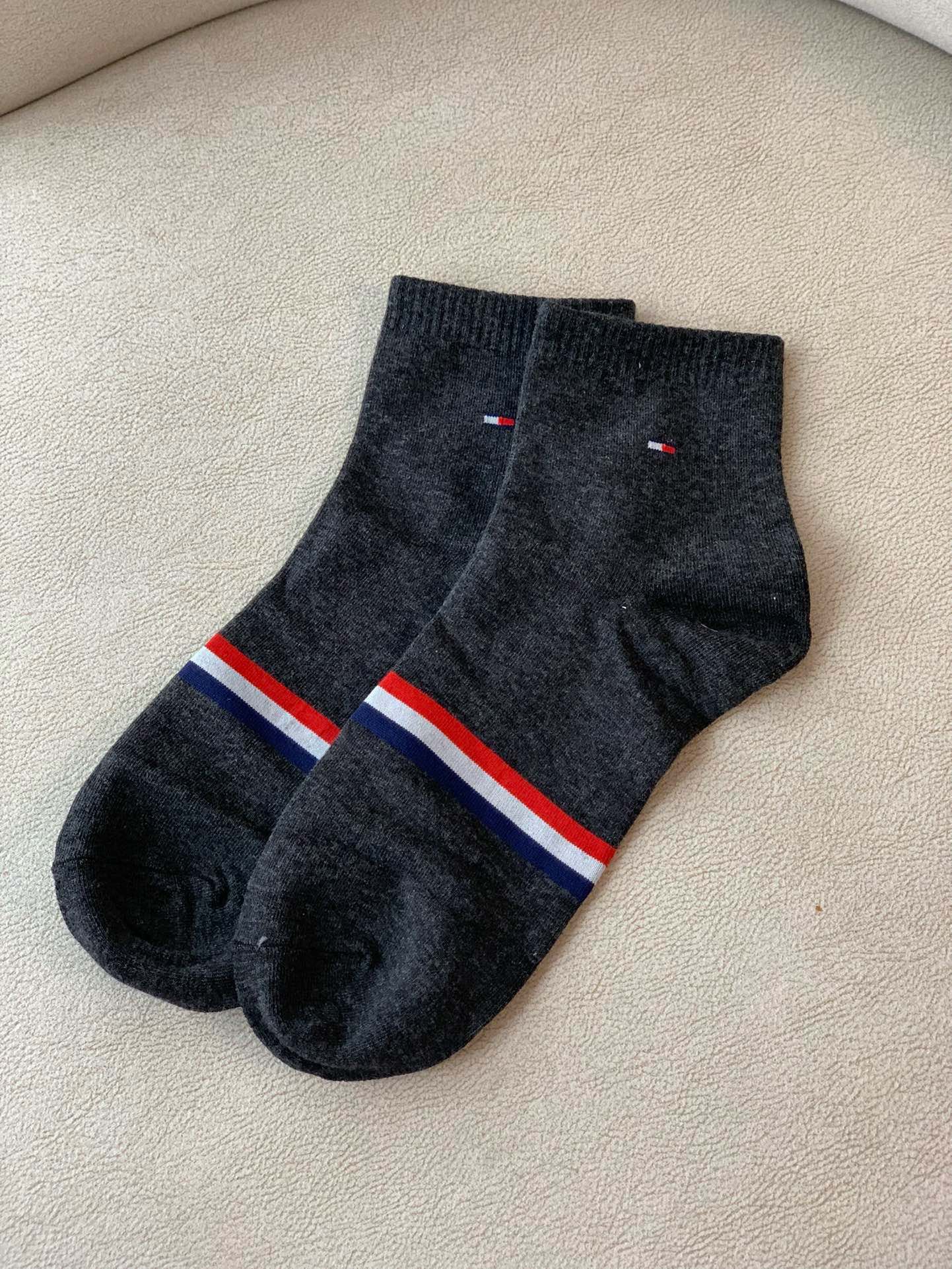 Blue, White, and Red Striped Design - Comprehensive 8