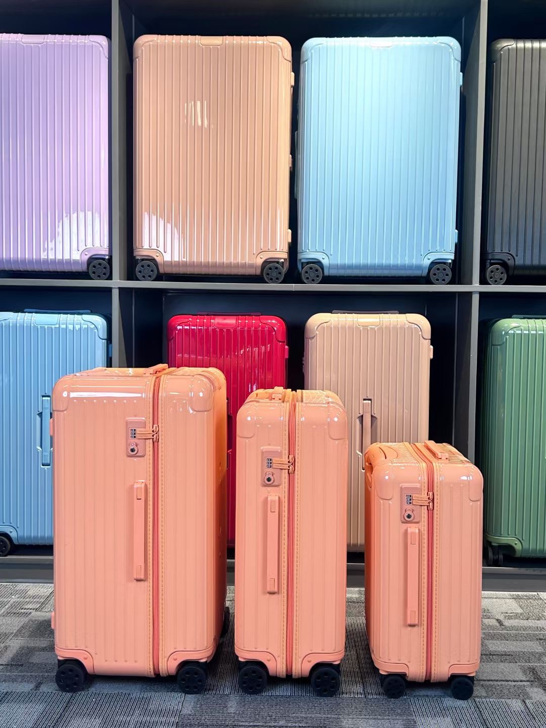 RIMOWA Essential Cabin Luggage - Lightweight & Durable Travel Companion 9 i1716943178 1085 7