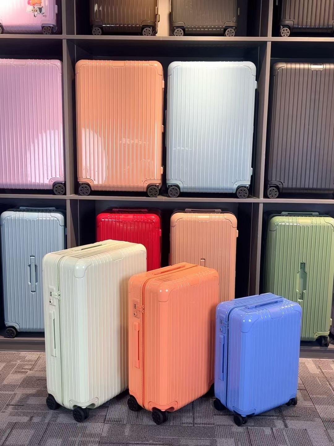 RIMOWA Essential Cabin Luggage - Lightweight & Durable Travel Companion 6 i1716943178 7614 8