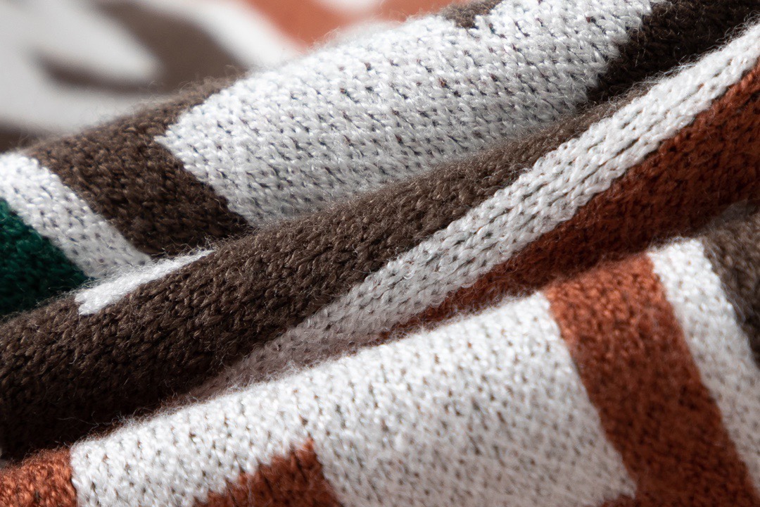 Fendi 23ss Knitted Round Collar Sweater: Premium Wool Blend, Imported Knitting, 500g, Sizes S-L. - 图片 8