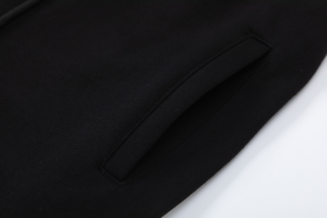 Adidas X Paris Family 23s Black Shorts in High-Quality Cow Belly Fabric - 图片 6