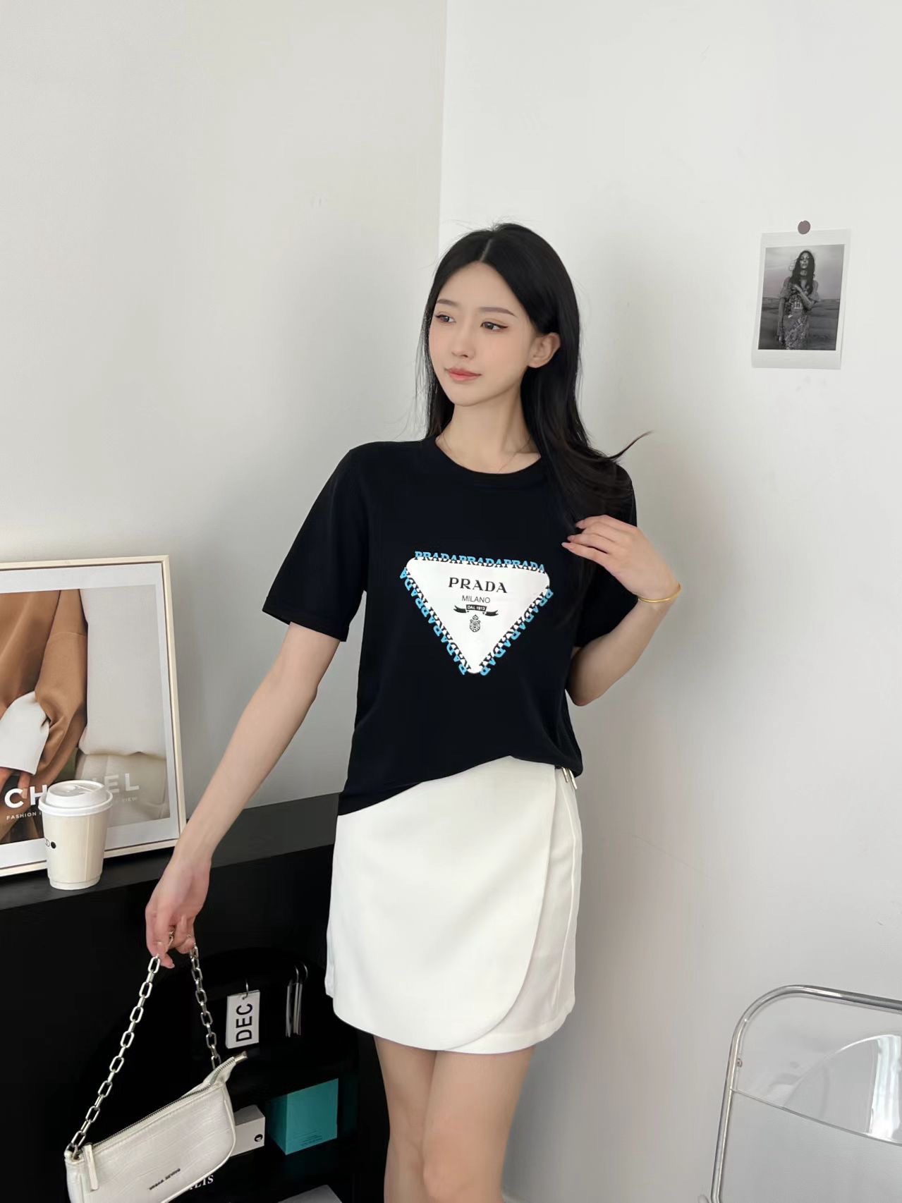 Prada Vêtements T-Shirt Replice de concepteur d’atelier
 Imprimé Unisexe Manches courtes