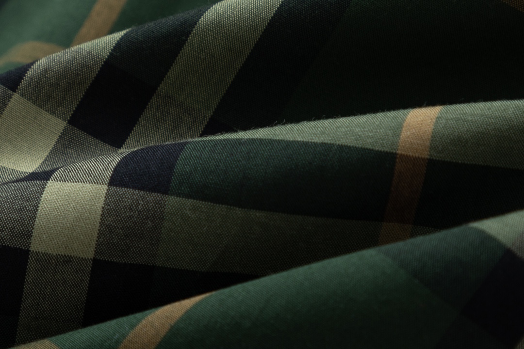 Burberry Classic Striped Shirt: Iconic Design, Premium Materials, Limited Edition, Various Sizes - 图片 8