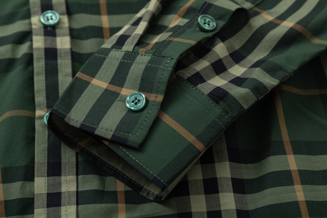 Burberry Classic Striped Shirt: Iconic Design, Premium Materials, Limited Edition, Various Sizes - 图片 5