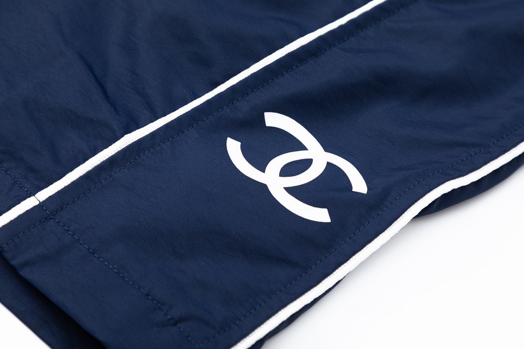 Unique Chanel Striped Grandmother’s Lace Design with Customized Polyester Fabric - 图片 4