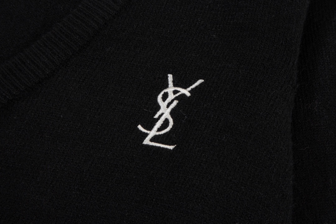 YSL/St. Rolands New Autumn Collection: Soft Skins, Deep Colors, Black/Gray, S M L - 图片 4