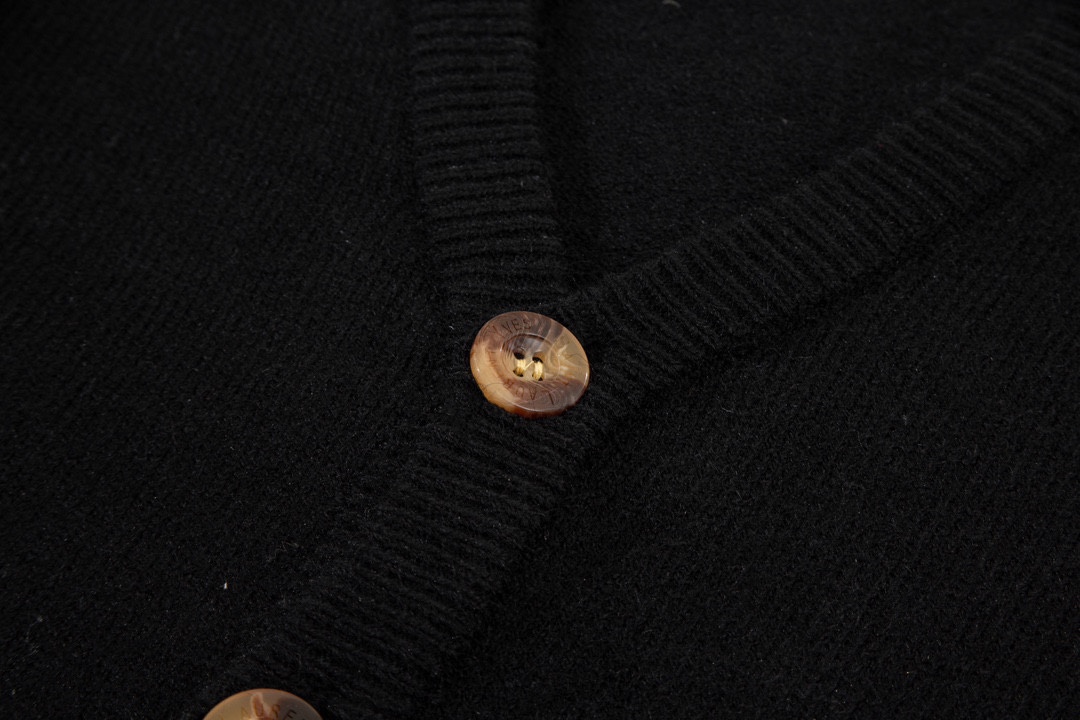 YSL/St. Rolands New Autumn Collection: Soft Skins, Deep Colors, Black/Gray, S M L - 图片 6