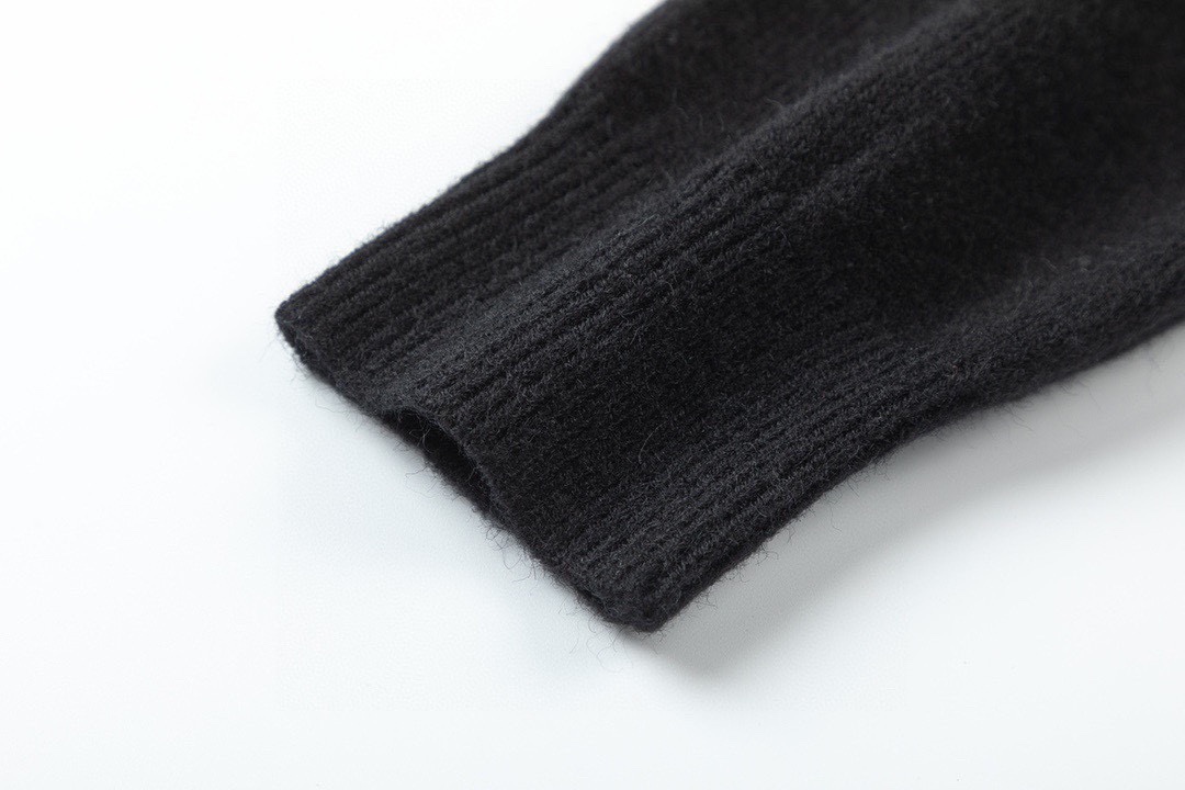 Luxury Embroidered Sweater: Celine/Céline High-Quality Unisex Design in Black, Various Sizes - 图片 6