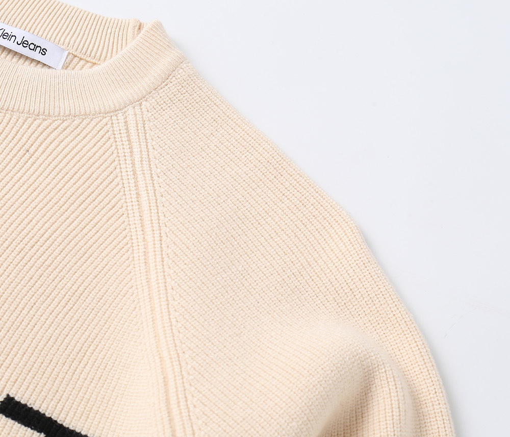 Fashion Guide: Big Logo Sweater Recommendation for High-quality, Hot Style Look - 图片 8