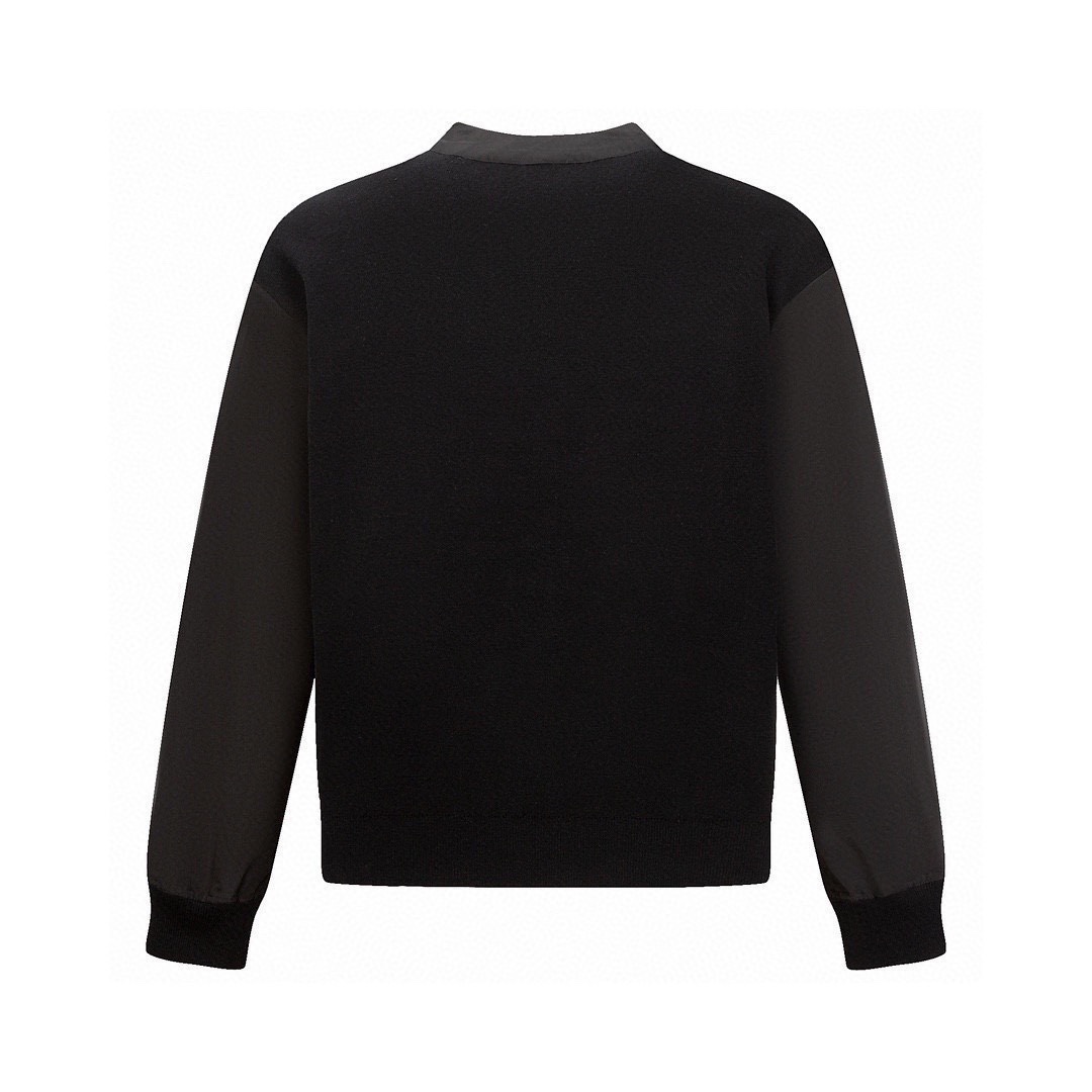 Louis Vuitton’s 2023 Desert Biker Jersey Jacket with Cotton Knitting and LV Stamps - 图片 2
