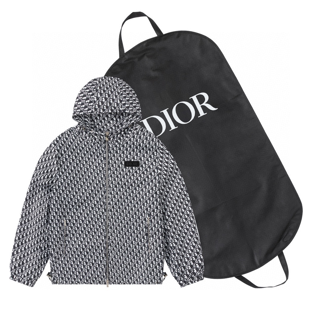 配防尘袋DIOR/迪奥2024ss秋冬最新款同步发售夹克外套采用定制织针t花面料采用客供设计品牌元素满幅