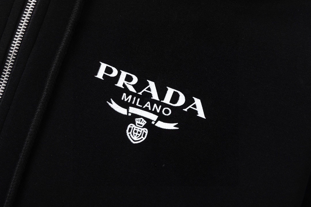Prada 23fw: Top-heavy Velvet Hands, Air-Covered Design, 4 Sizes Available - 图片 4