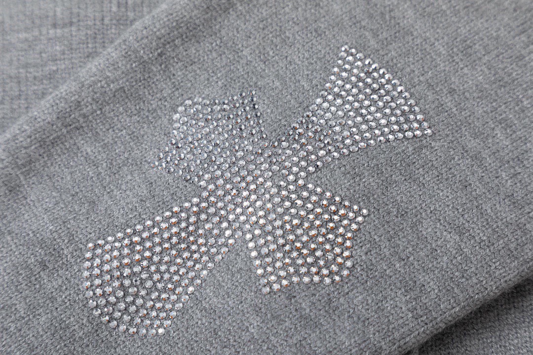 Chrome Hearts Crusade Classic Heavy Crooked Drilling Shirts: Stylish Sweater Coat Options - 图片 4