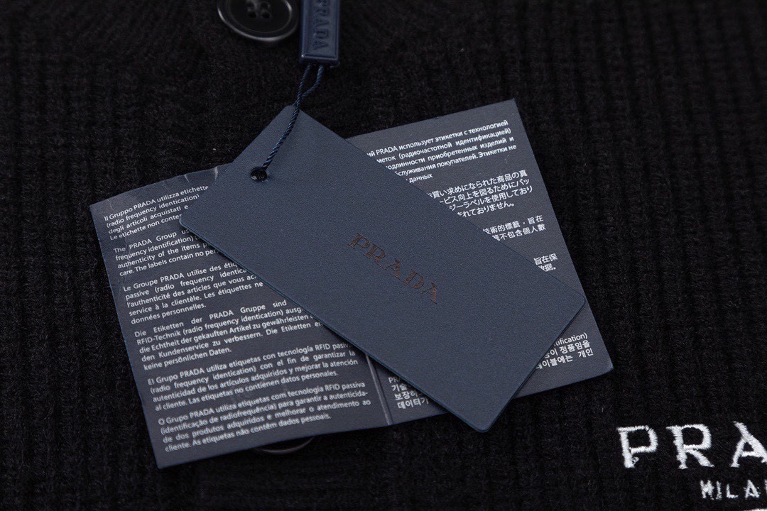 Prada 23fw Wool Knitting Shirt with Embroidery: High-Quality Italian Design - 图片 8
