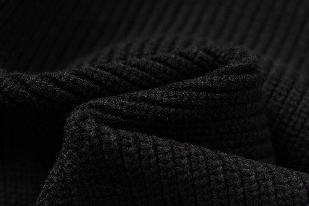 CELINE Autumn/Winter Weasel Collar Coat: Imported Wool, Hand-Plugged for Softness, Custom Sizing - 图片 9