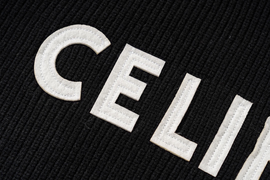 CELINE Autumn/Winter Weasel Collar Coat: Imported Wool, Hand-Plugged for Softness, Custom Sizing - 图片 4