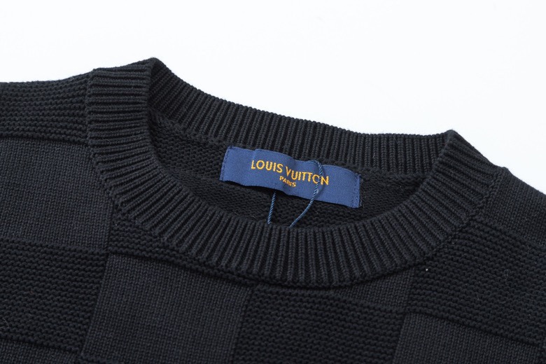 Louis Vuitton 22SS Sweater: Classic Cotton Stitching, Metal Pin Detail, Unisex Style - 图片 3