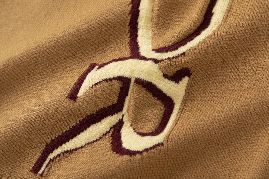 Limited Edition Knitted Sweater by DIOR/Oio24fw and Lewis Hlton - 图片 4