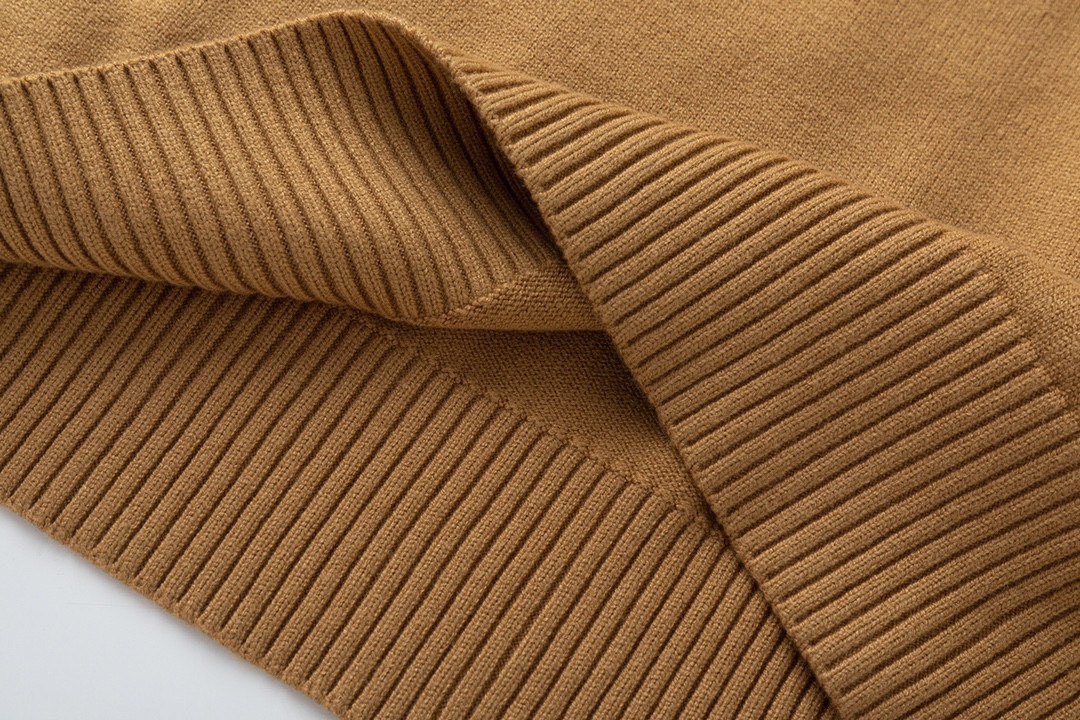 Limited Edition Knitted Sweater by DIOR/Oio24fw and Lewis Hlton - 图片 9