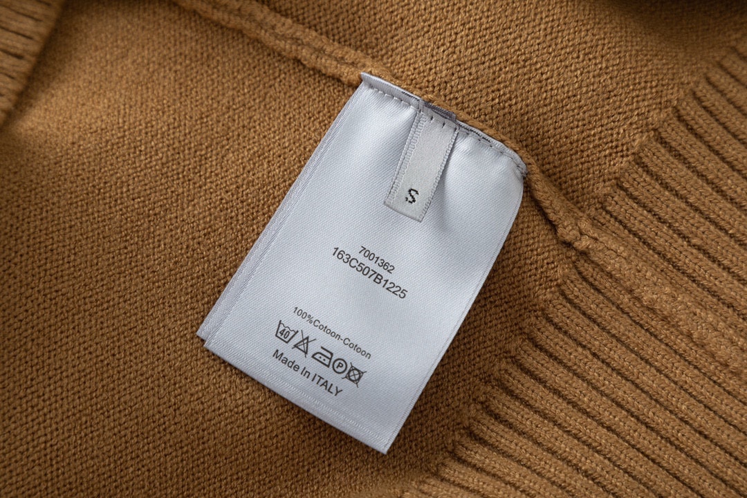 Limited Edition Knitted Sweater by DIOR/Oio24fw and Lewis Hlton - 图片 6