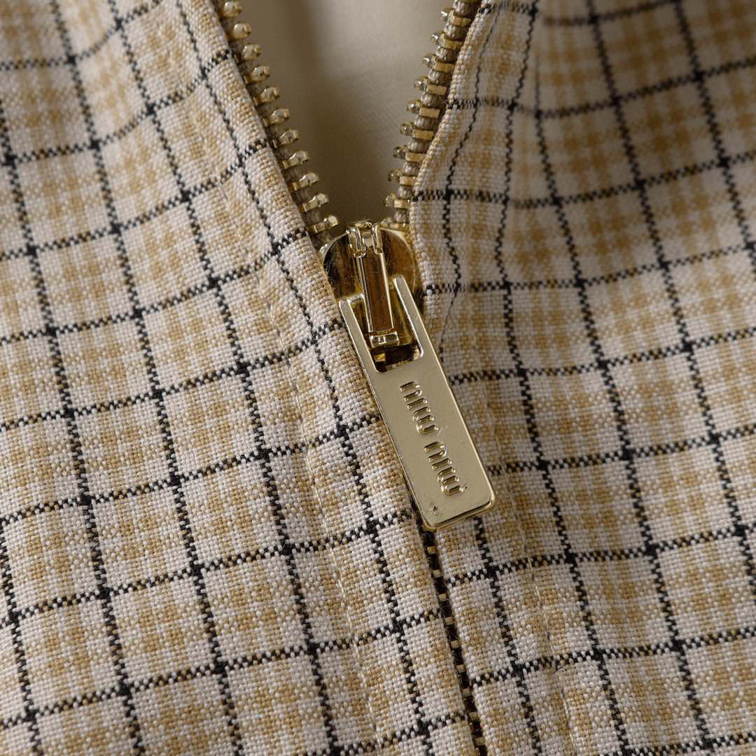Luxury Miumiu Striped Wool Jacket with Precision Embroidery and Laser Burnout Effect - 图片 5