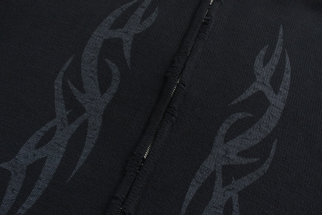 Luxury Flame Chain Sweater with Unique Design and High-Quality Materials - 图片 4