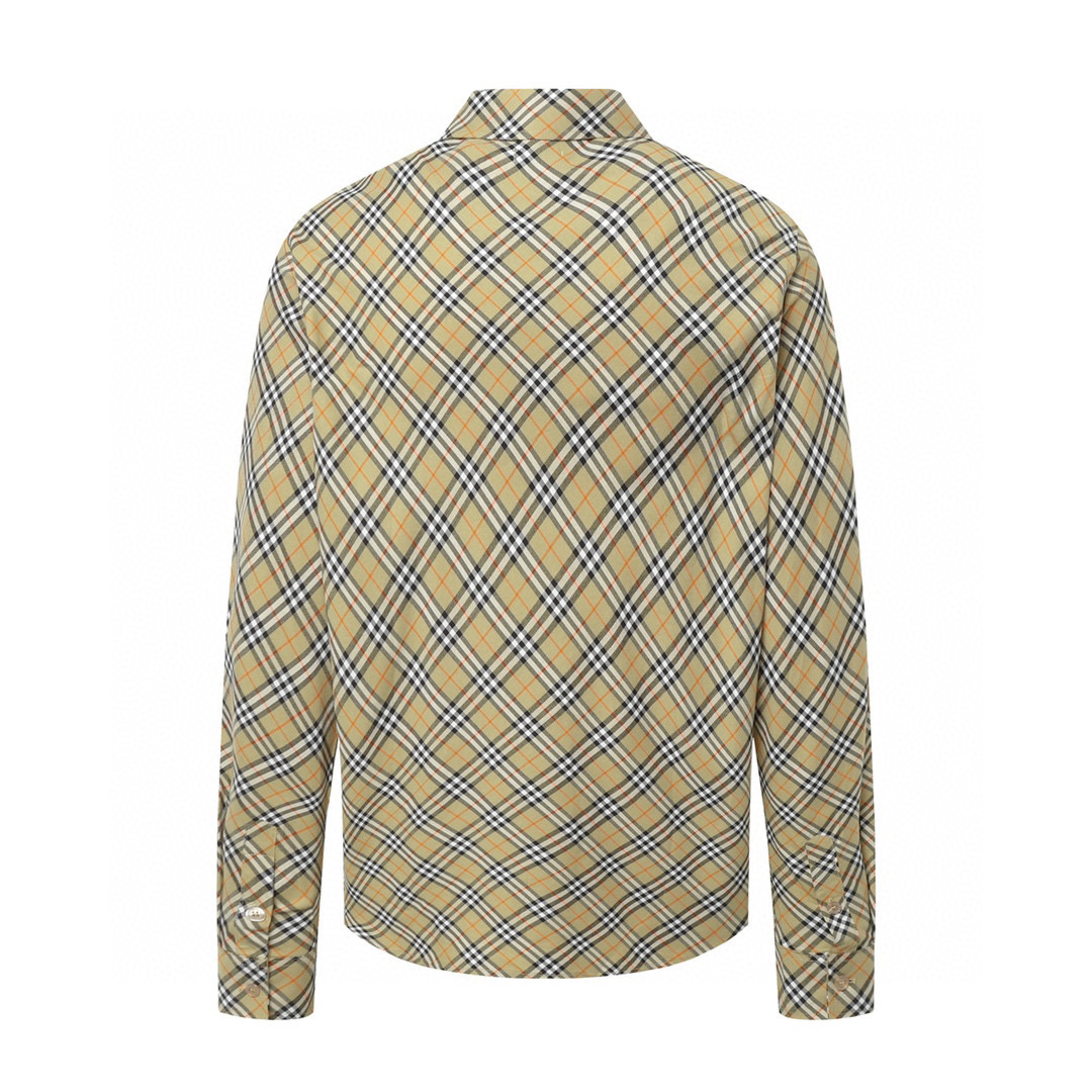 （官网11原单品质)
Burberry/巴宝莉24ss新款刺绣格纹棉质衬衫
新款法兰绒衬衣，面料原柒厂1