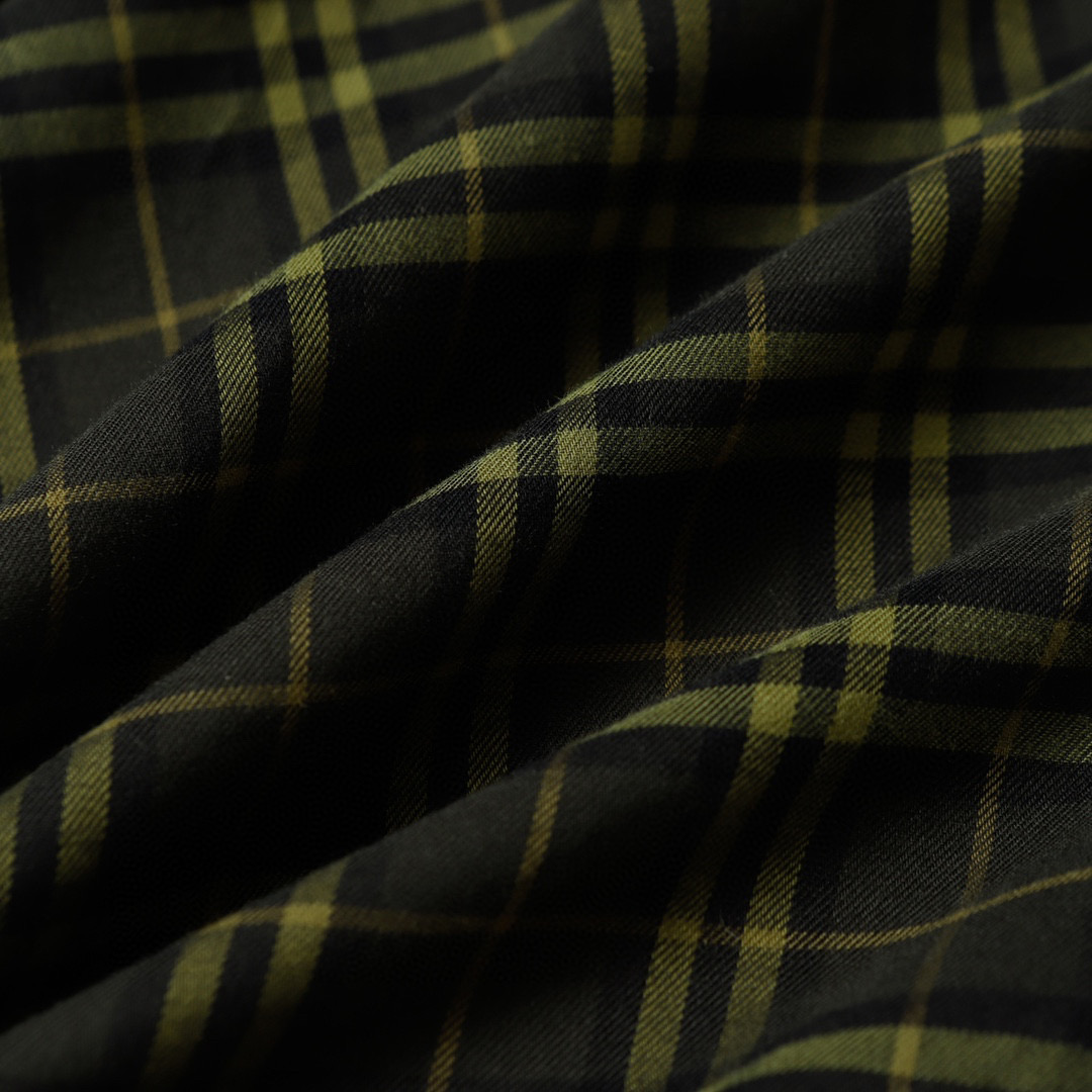 （官网11原单品质)
Burberry/巴宝莉24ss新款刺绣格纹棉质衬衫
新款法兰绒衬衣，面料原柒厂1