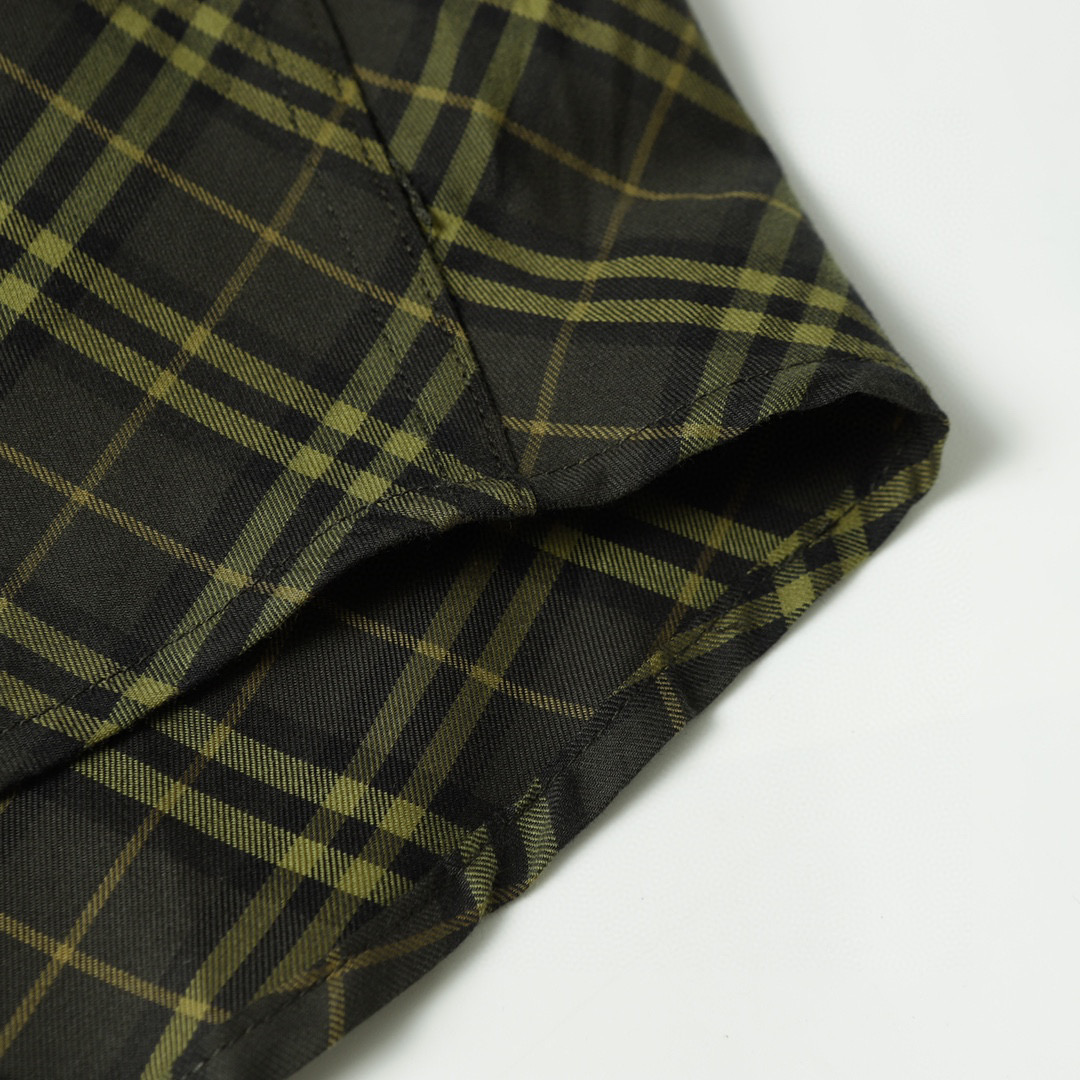 （官网11原单品质)
Burberry/巴宝莉24ss新款刺绣格纹棉质衬衫
新款法兰绒衬衣，面料原柒厂1