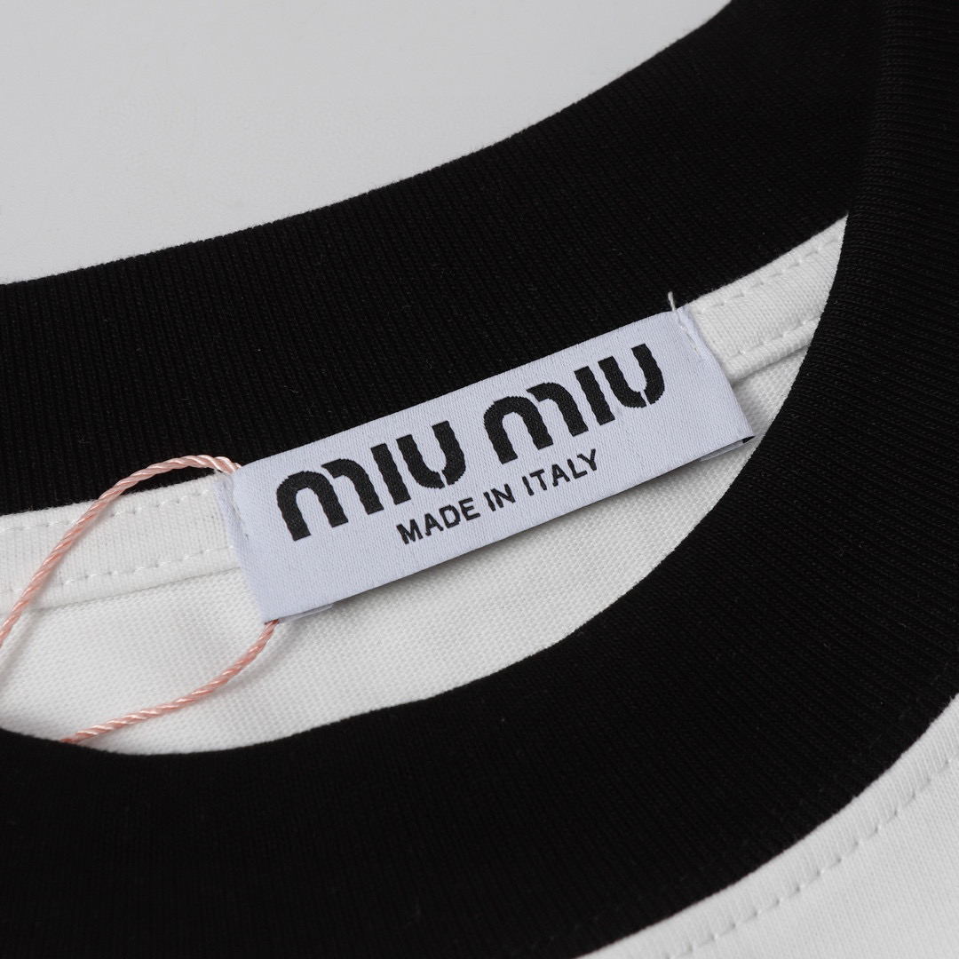 Miu Miu Knitted Sleeves: Fashionable Unisex Cotton Cuffs in White (Size S-XL) - 图片 4