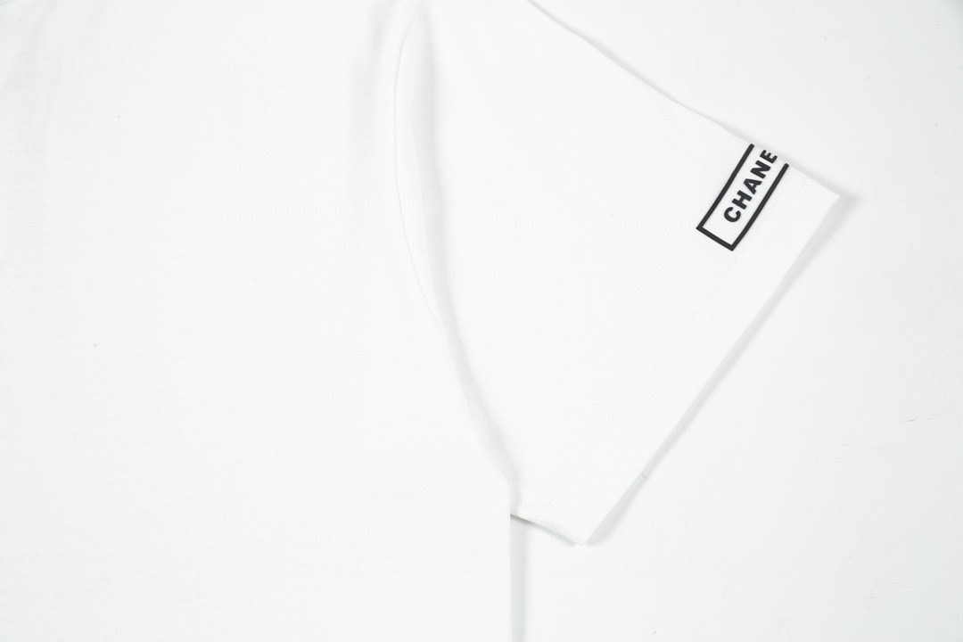 Chanel 24SS Printed Round Neck T-Shirt - Soft Cotton, Elegant Design 8 i1740463631786 6175 0 4
