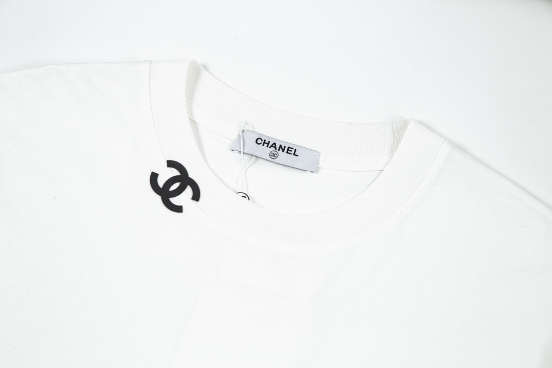 Chanel 24SS Printed Round Neck T-Shirt - Soft Cotton, Elegant Design 4 i1740463657449 7356 0 2
