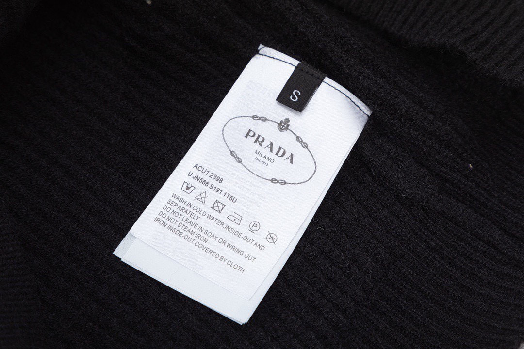 Prada Wool Knit Cardigan with Embroidered Logo - Fall/Winter Collection 7 i1740820430482 5308 0 5