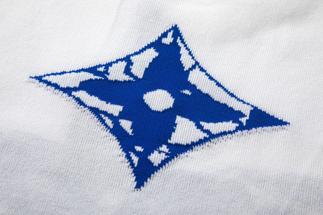 Luxury Louis Vuitton Heart Pattern T-shirt with Floral Design, Handcrafted Quality, White, SM L XL - 图片 5