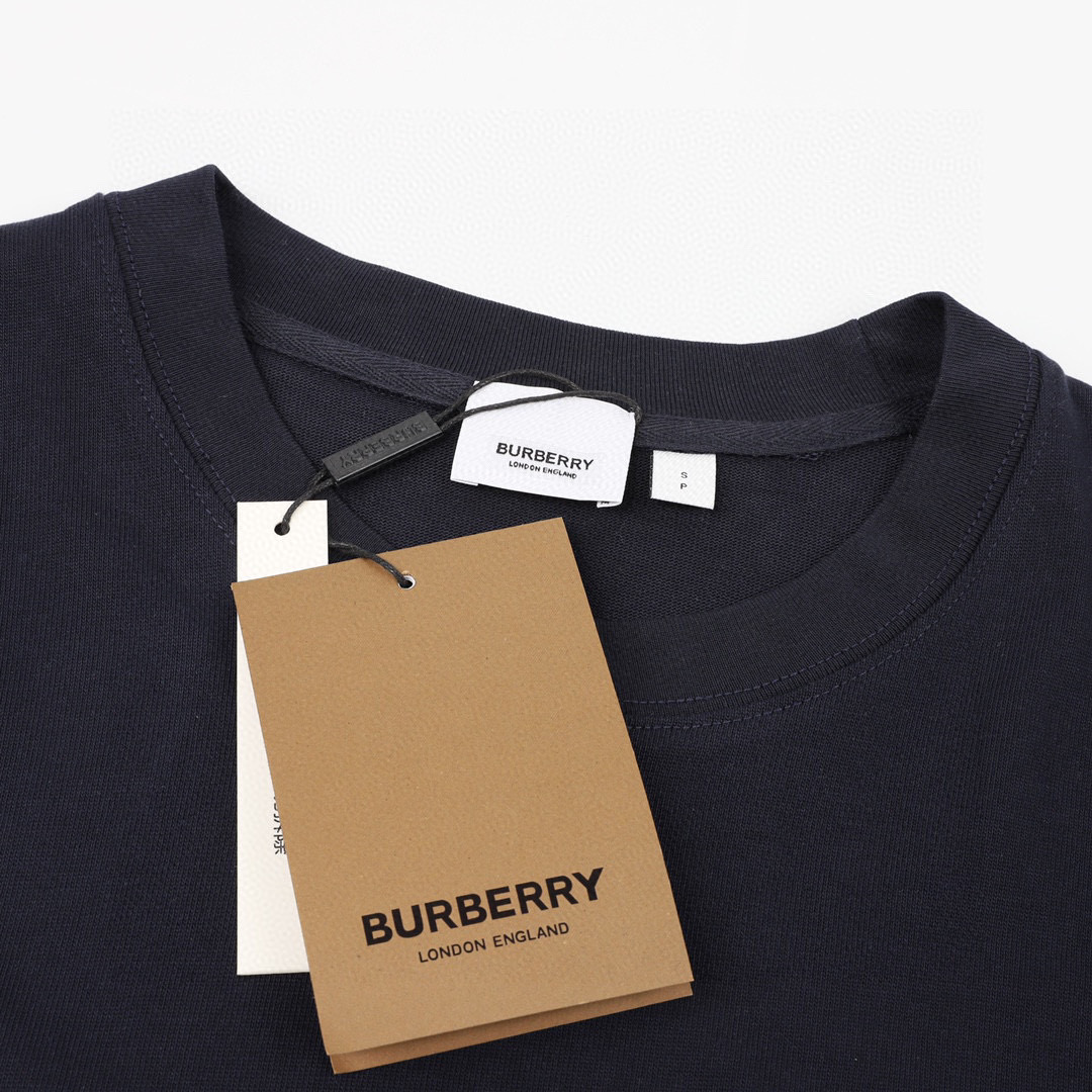Burberry BBR Classic Blowback Logo Bat Sleeves – Premium Quality and Comfort - 图片 3
