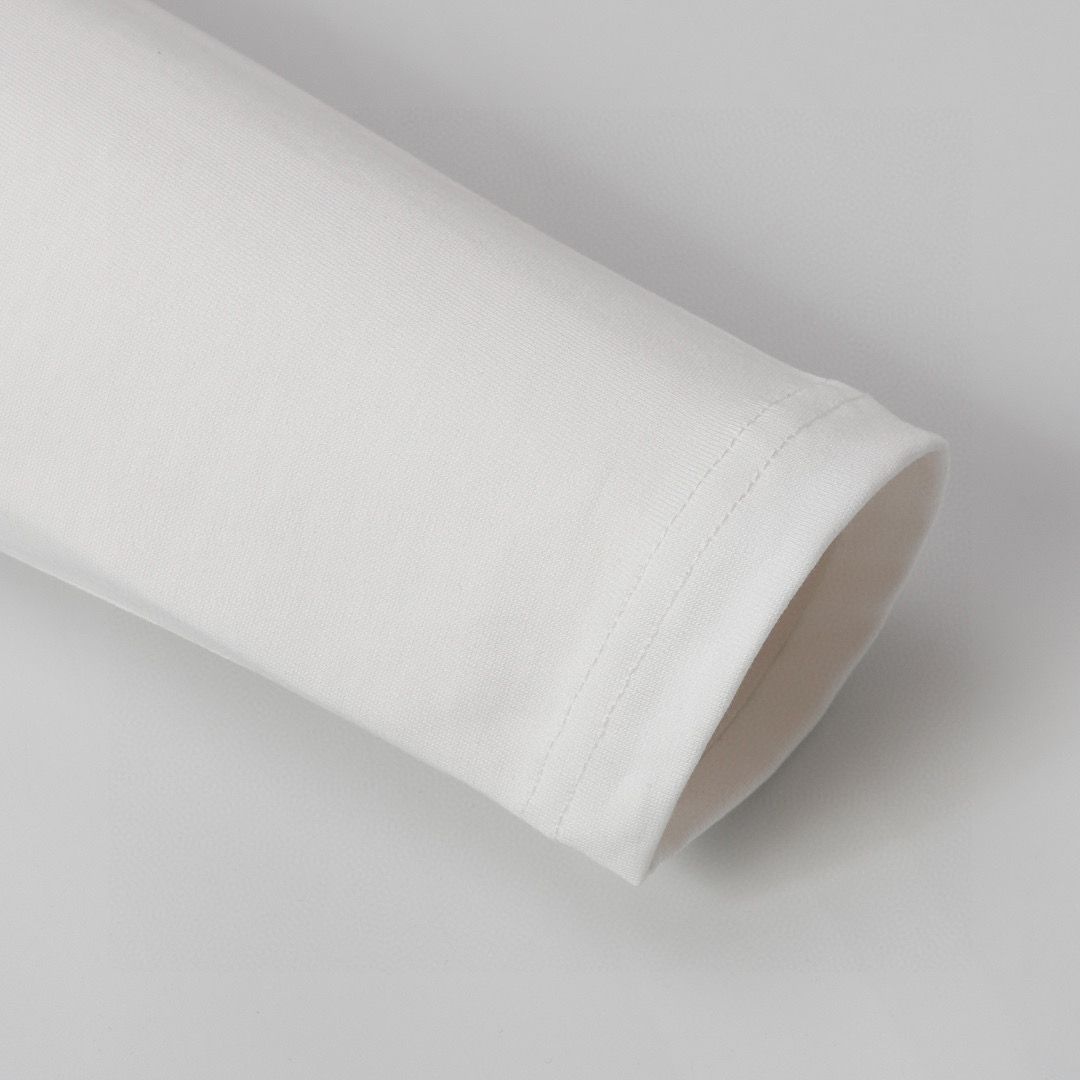 Miu Miu Knitted Cotton Sweater with High Cuffs in White, Unisex Fashion Statement - 图片 7