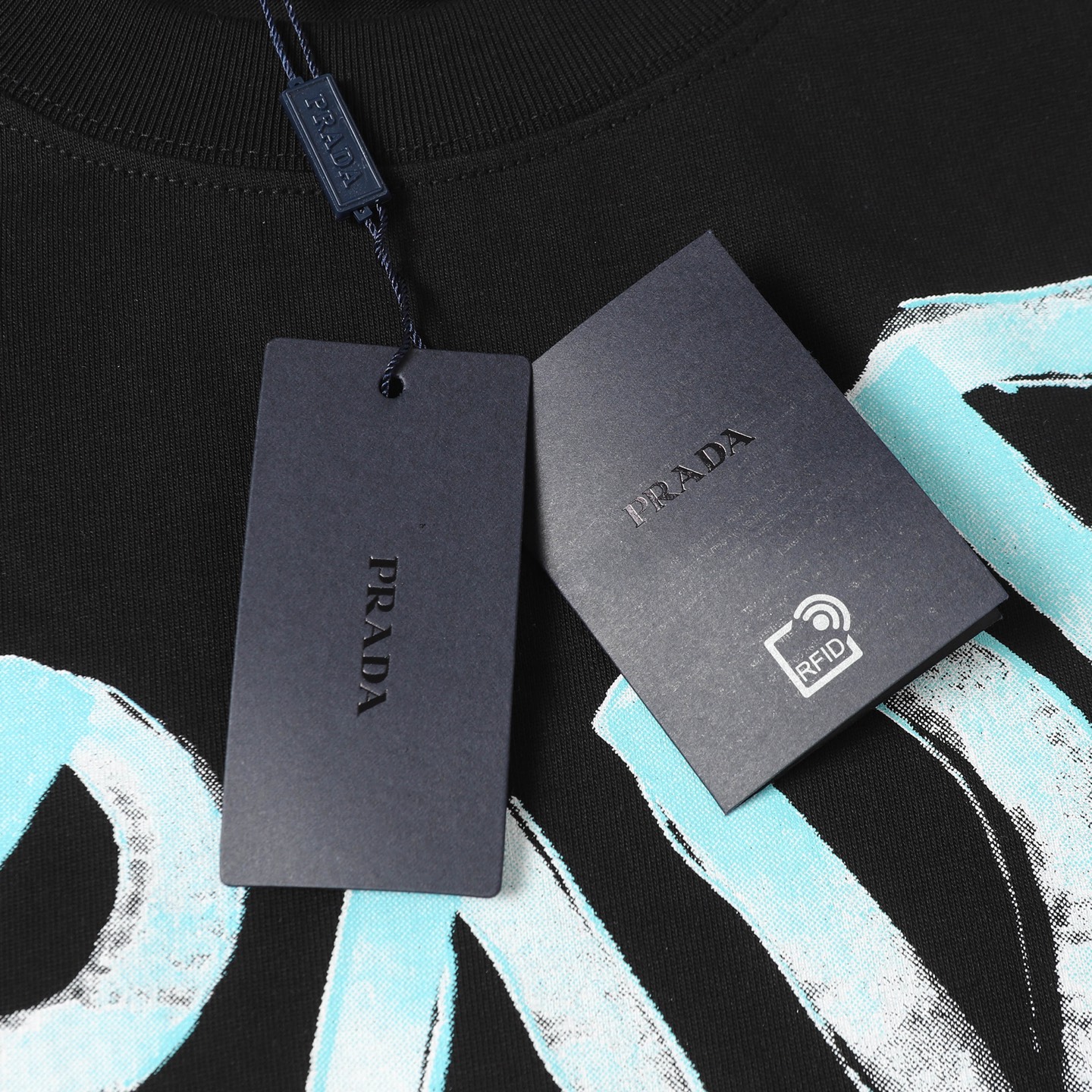 Prada Letter Logo T-Shirt: High-Quality, Soft Cotton, Customizable, 320g, Loose Fit - 图片 4