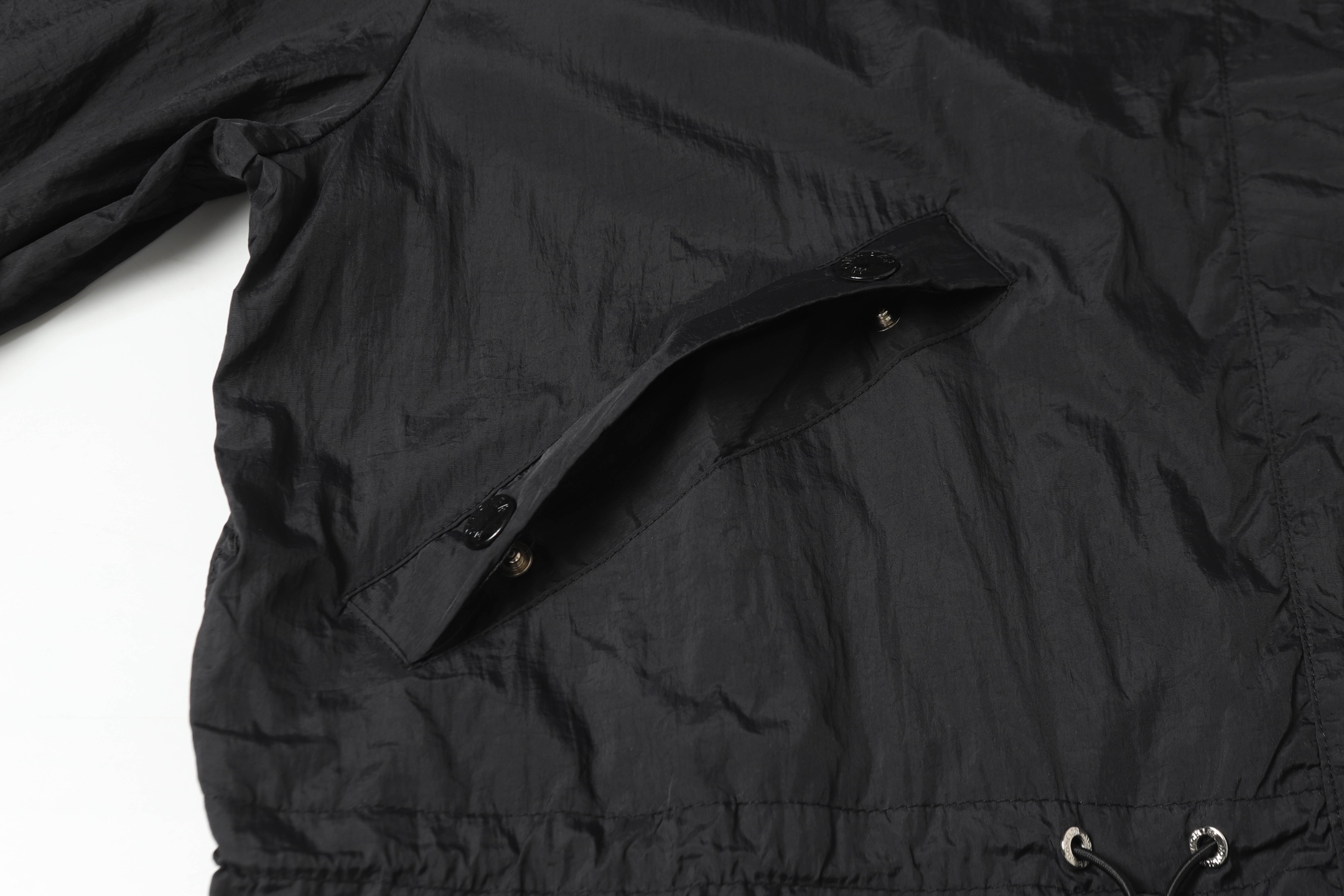 Moncler Spring/Summer 25sS Memory Fabric Collection with Light Feel - 图片 5