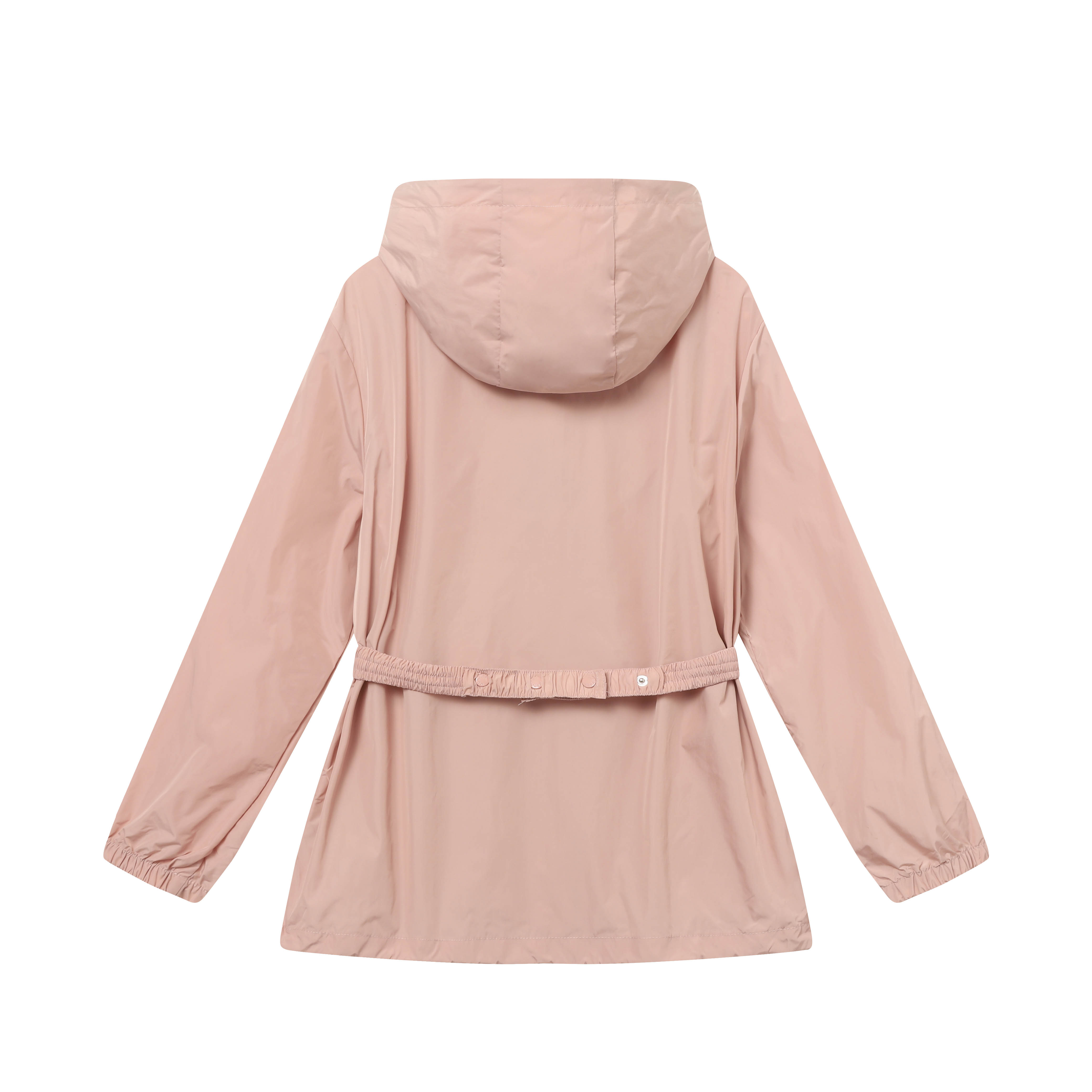 Moncler Women’s Hat and Jackets: Hot Weather Essentials in Black, White, and Pink - 图片 2