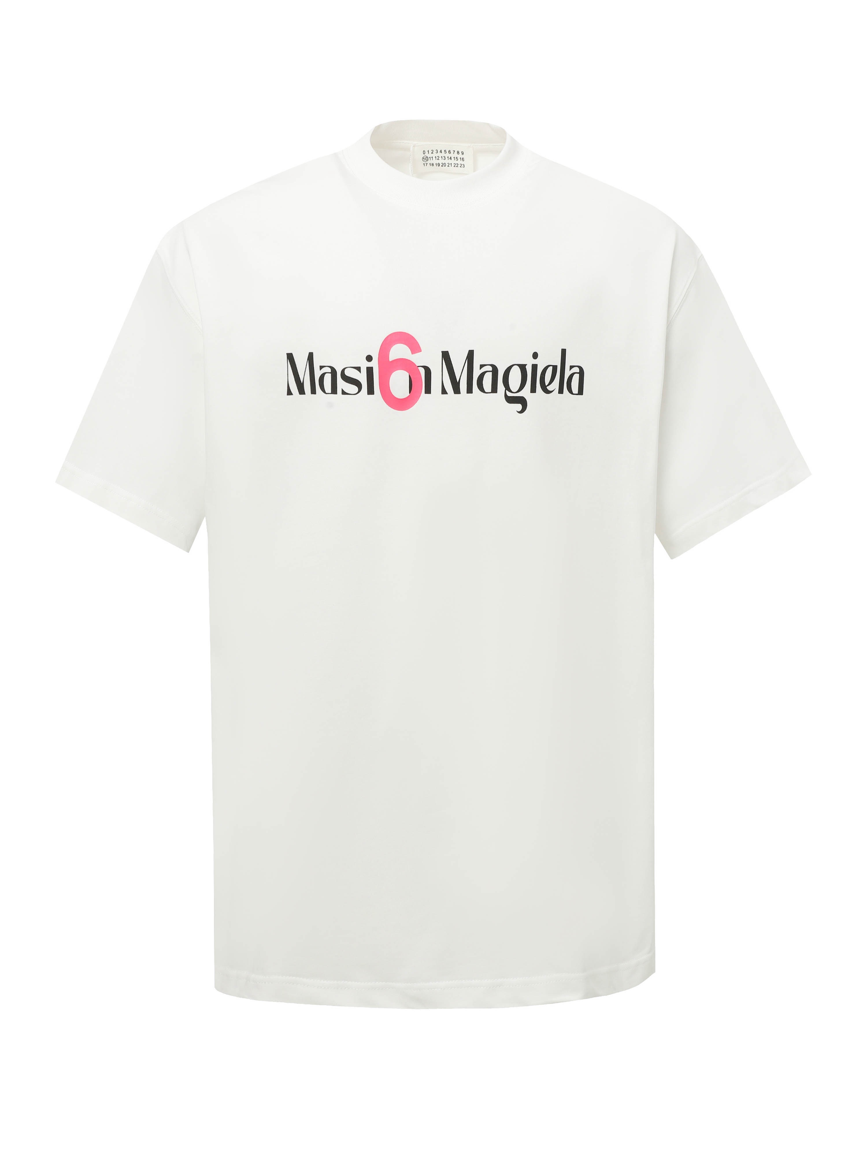 mm6/Margiela 24ss camiseta de manga corta con estampado de letras y números, logotipo refinado, inspirado en la tela vi…
