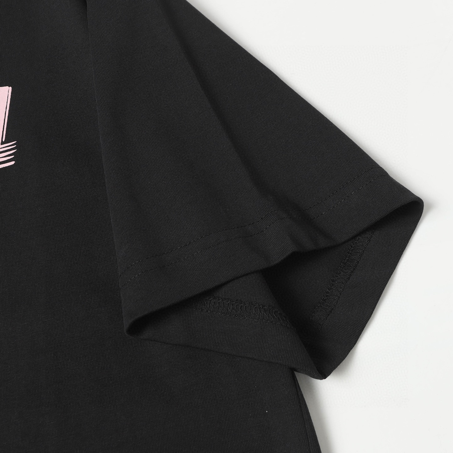 Balenciaga Camiseta de Manga Corta con Estampado de Logo para Hombre y Mujer 13 i1749979239773 3559 0 11
