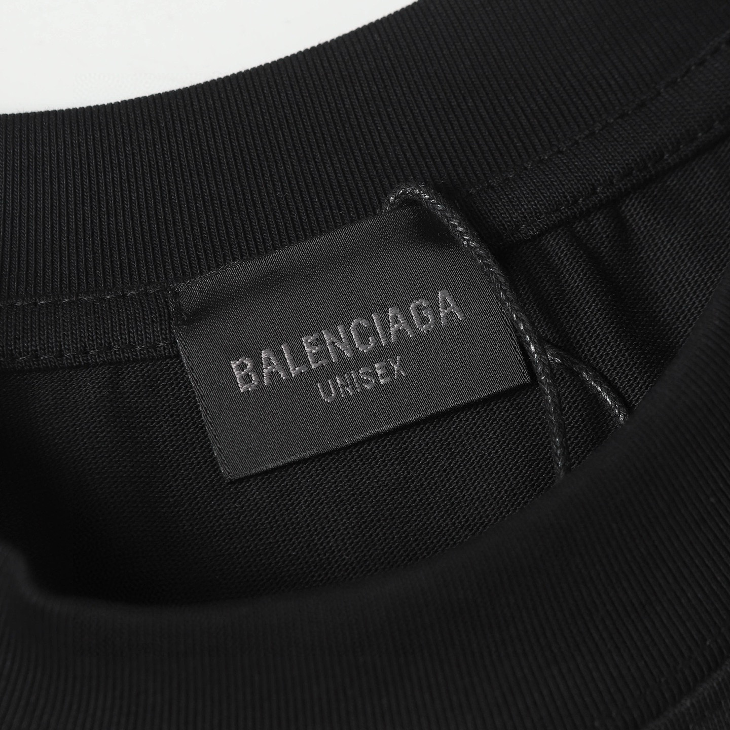 Balenciaga Camiseta de Manga Corta con Estampado de Logo para Hombre y Mujer 9 i1749979242451 9184 0 7