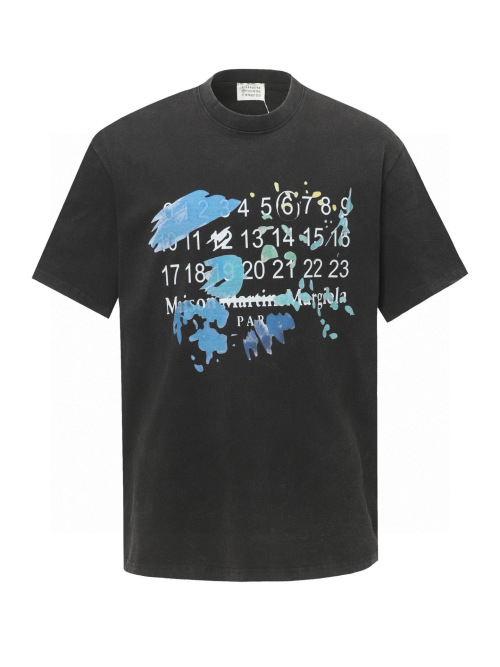 Maison Margiela Camiseta con Estampado Numérico y Detalles Abstractos 17 Maison Margiela Camiseta con Estampado Numérico y Detalles Abstractos