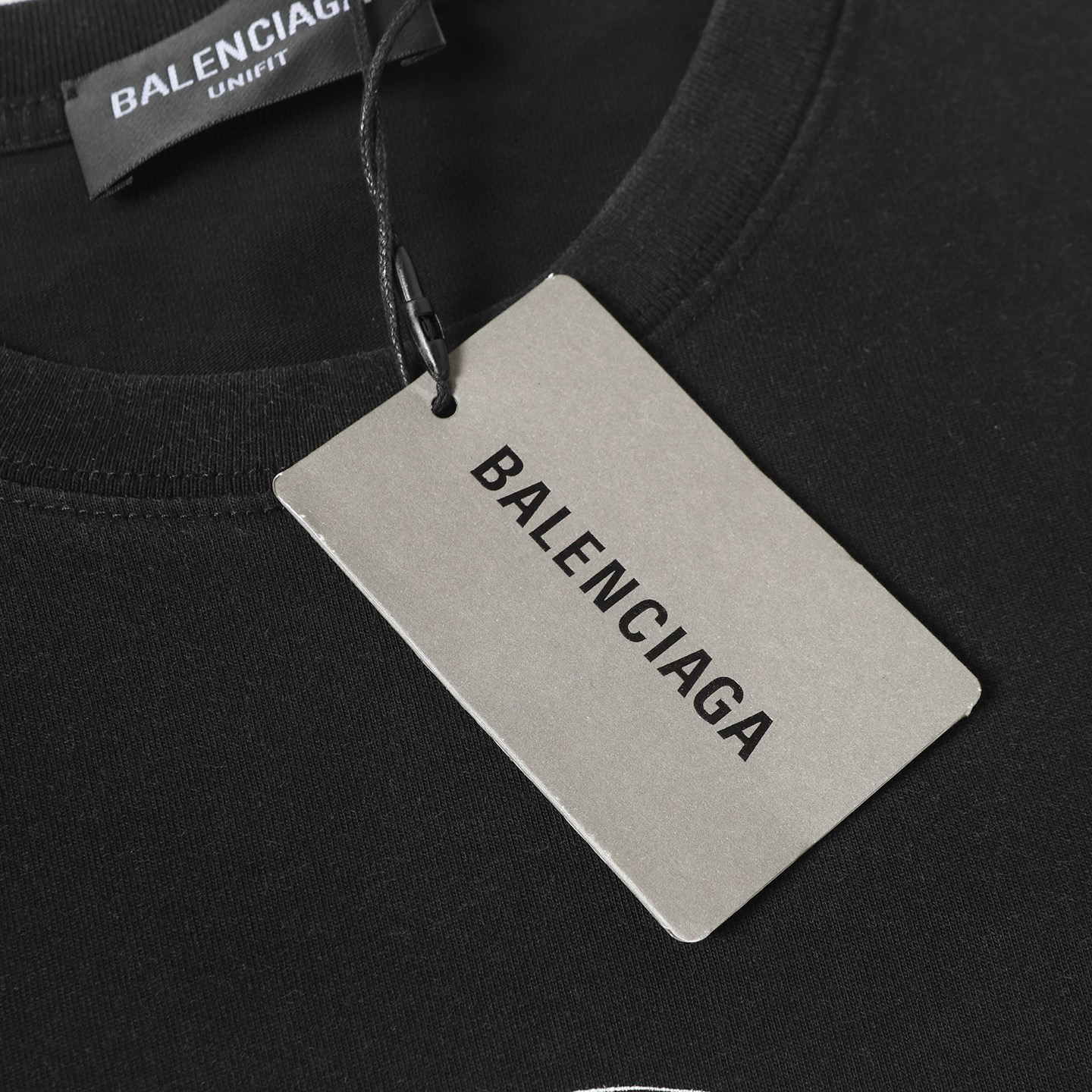 Balenciaga Camiseta de Manga Corta con Logo Estampado en Algodón Lavado Negro 8 i1749999604711 9561 0 6